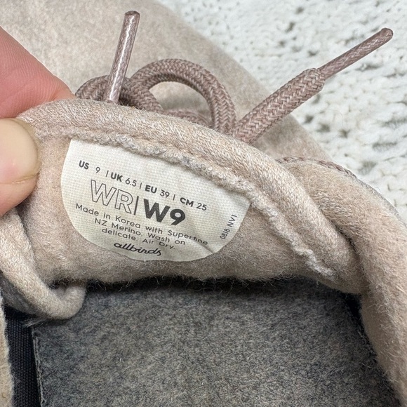 Allbirds Womens 9 Merino Wool Running Shoe Sneaker Gym Tan Caramel Sand Earth - Picture 5 of 7